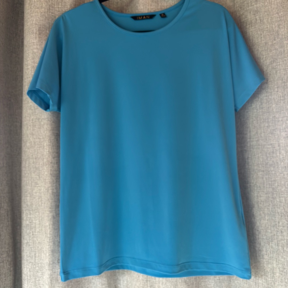 IMAN Vibrant Blue Short Sleeve Top